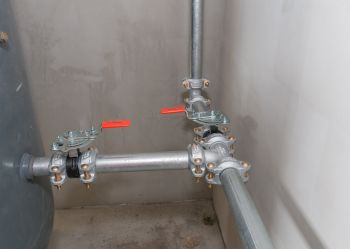 Standard system for stainless installations